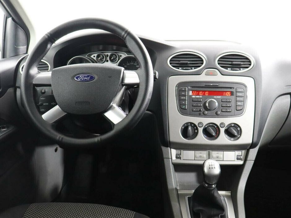 Ford Focus, 1.6 л, МТ, 2010 фото 8