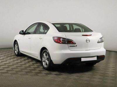 Mazda 3, 1.6 л, АКПП, 2010 фото 5