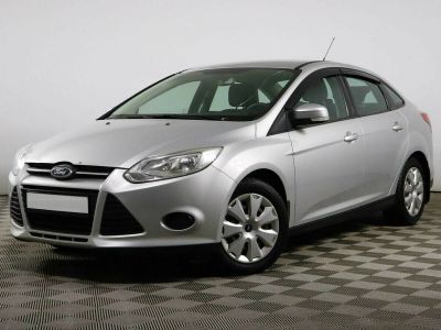 Ford Focus, 1.6 л, МКПП, 2011 фото 3