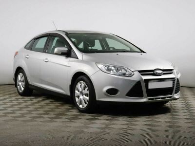 Ford Focus, 1.6 л, МКПП, 2011 фото 4