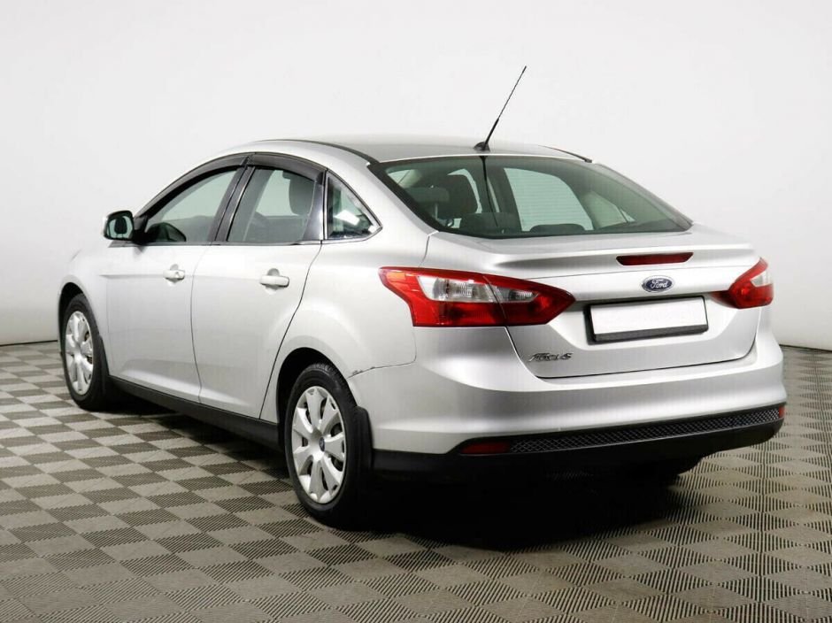 Ford Focus, 1.6 л, МТ, 2011 фото 6