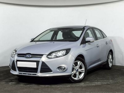 Ford Focus, 2.0 л, МКПП, 2011 фото 3