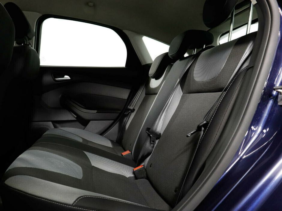 Ford Focus, 1.6 л, Робот, 2011 фото 1