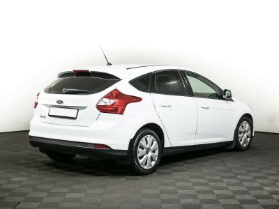 Ford Focus, 1.6 л, РКПП, 2012 фото 5