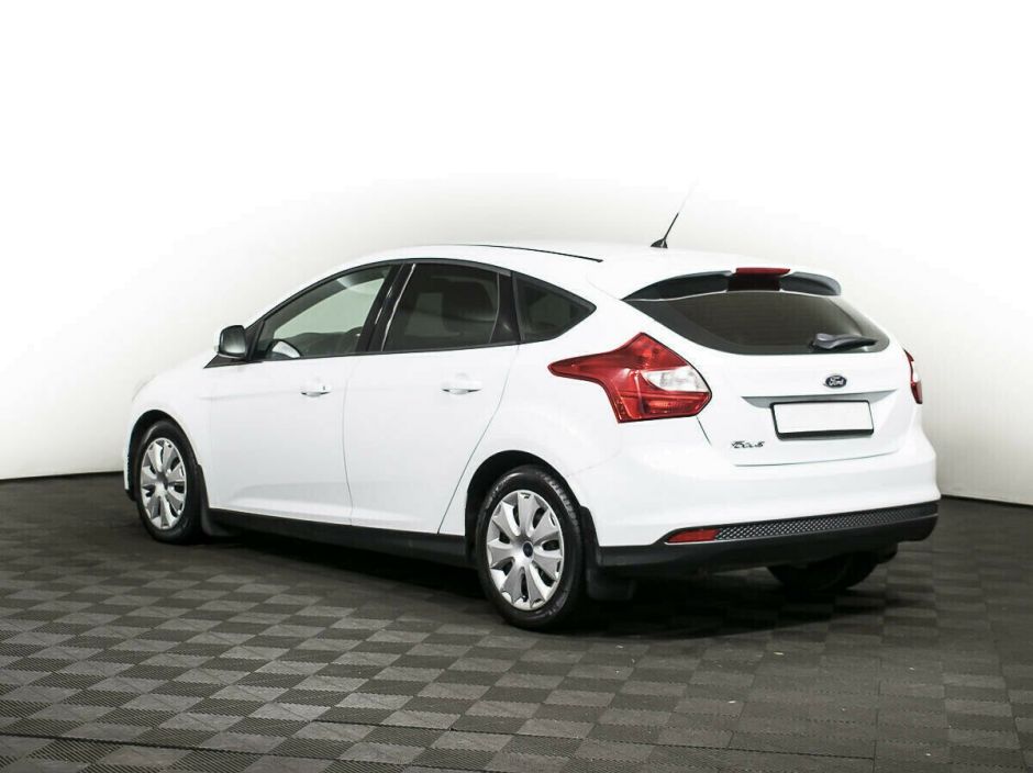 Ford Focus, 1.6 л, Робот, 2012 фото 6