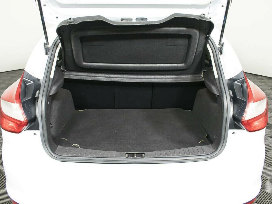 Ford Focus, 1.6 л, Робот, 2012 фото 1