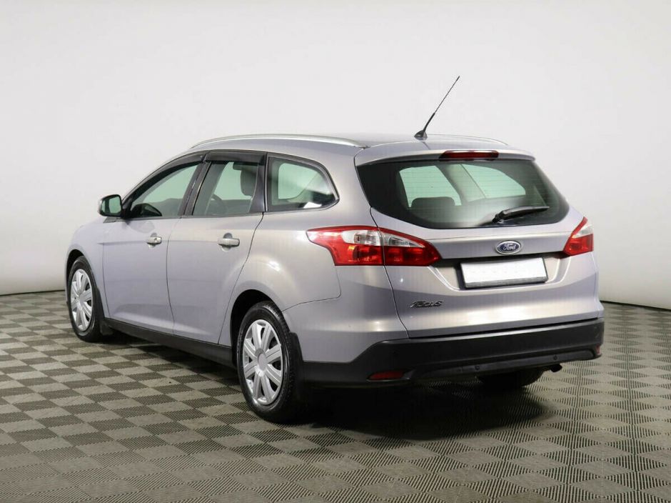 Ford Focus, 1.6 л, Робот, 2013 фото 6