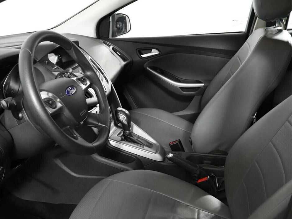 Ford Focus, 1.6 л, Робот, 2013 фото 1