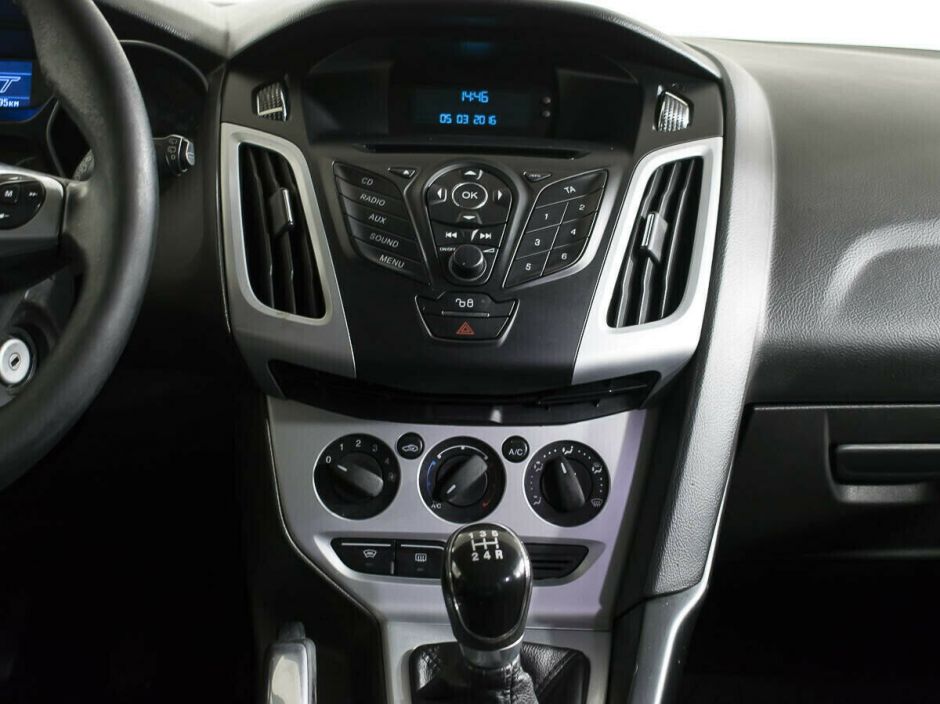 Ford Focus, 1.6 л, МТ, 2013 фото 8