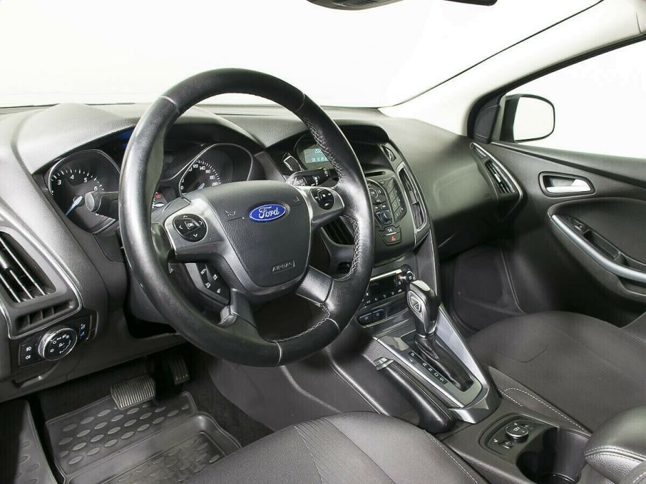 Ford Focus, 1.6 л, Робот, 2014 фото 2