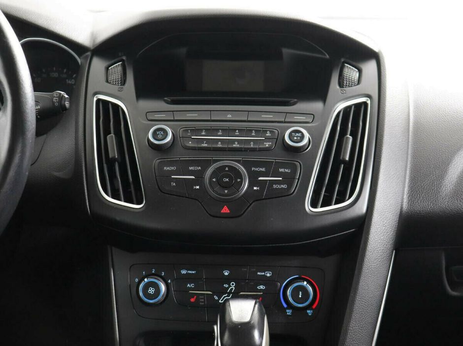 Ford Focus, 1.6 л, Робот, 2015 фото 7
