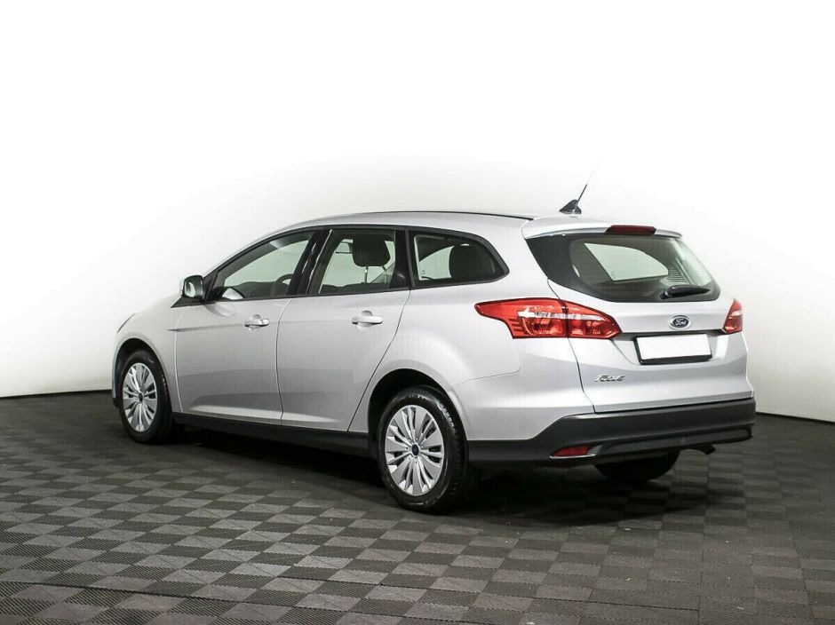 Ford Focus, 1.6 л, Робот, 2017 фото 6