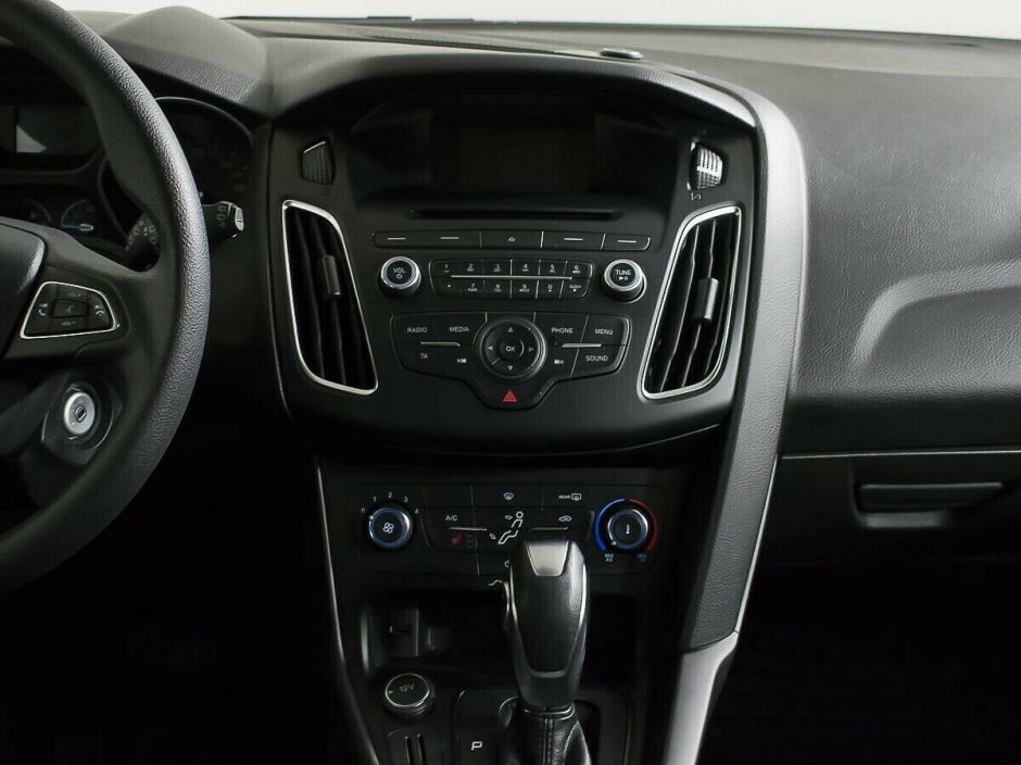 Ford Focus, 1.6 л, Робот, 2017 фото 9