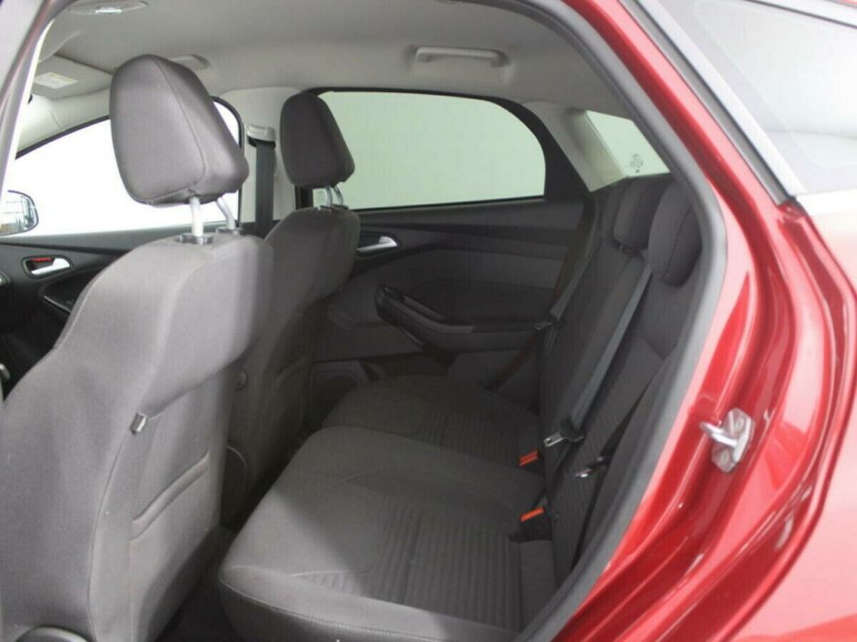 Ford Focus, 1.6 л, Робот, 2019 фото 1