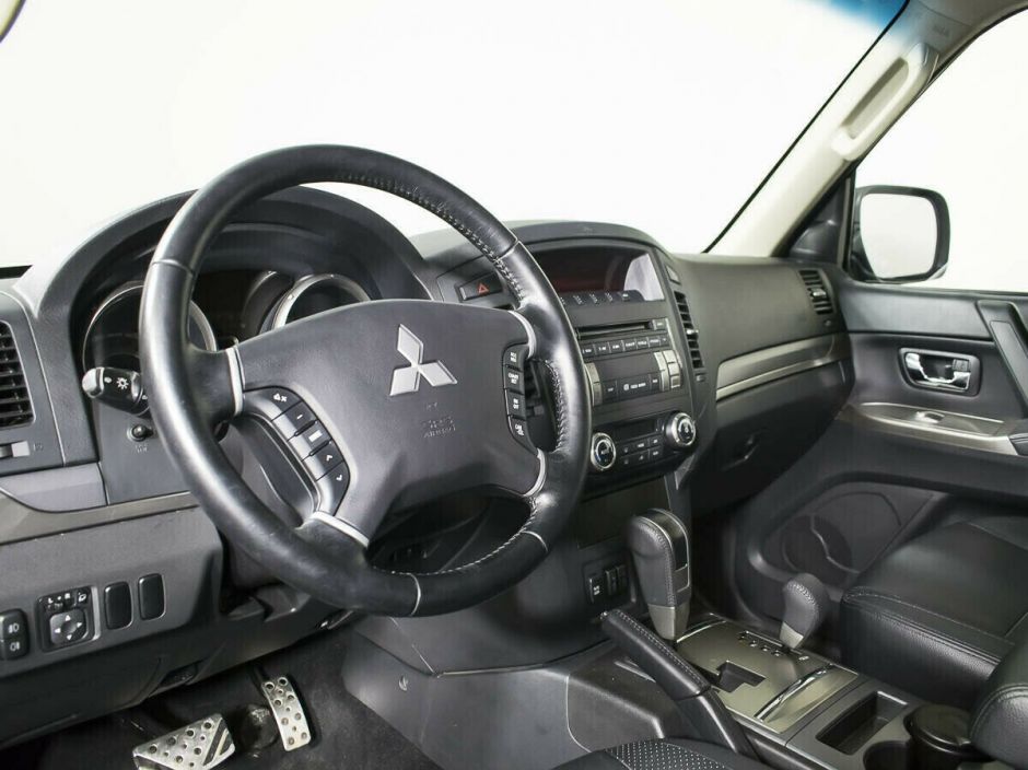 Mitsubishi Pajero, 3.0 л, АТ, 2011 фото 13