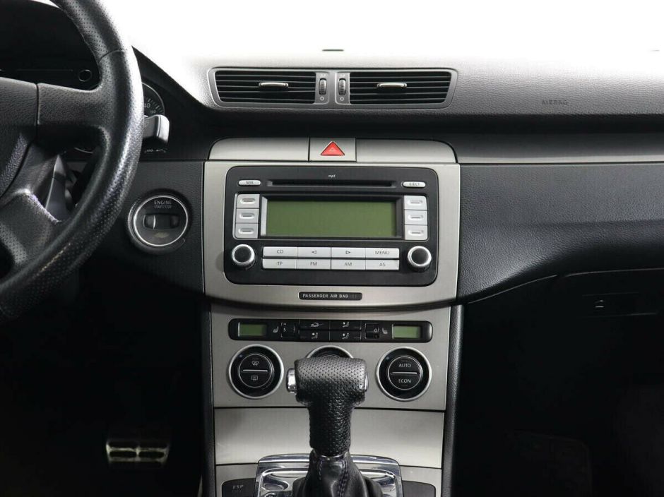 Volkswagen Passat, 2.0 л, АТ, 2010 фото 7