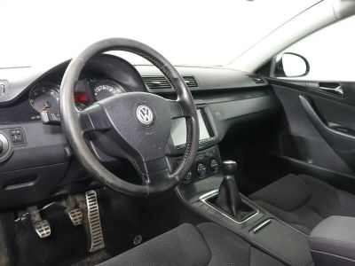 Volkswagen Passat, 1.8 л, МКПП, 2010 фото 7