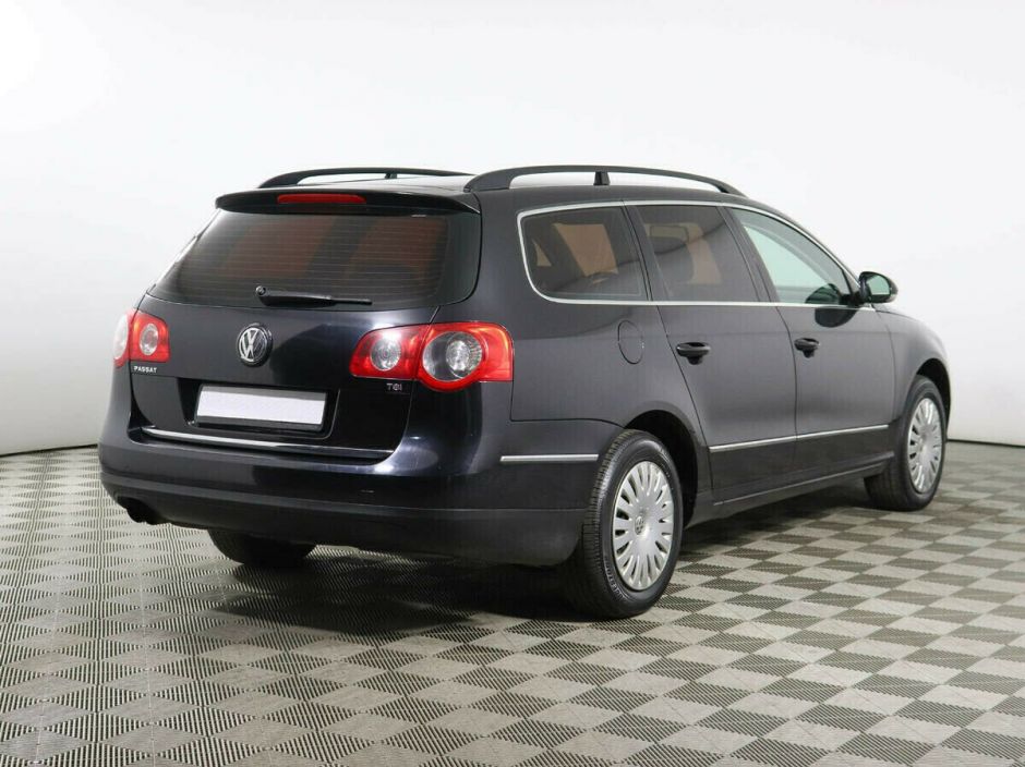 Volkswagen Passat, 1.8 л, Робот, 2009 фото 6