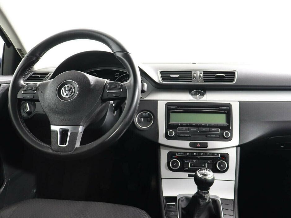 Volkswagen Passat, 1.4 л, МТ, 2012 фото 1