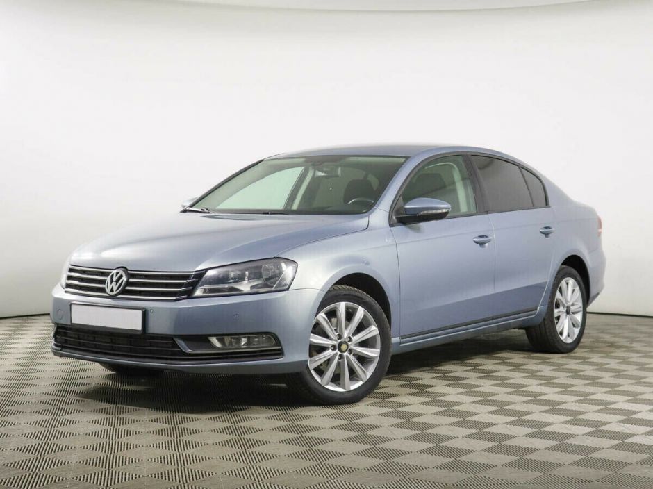 Volkswagen Passat, 1.4 л, Робот, 2012 фото 3