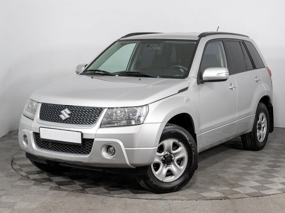 Suzuki Grand Vitara, 2.0 л, АТ, 2010 фото 3