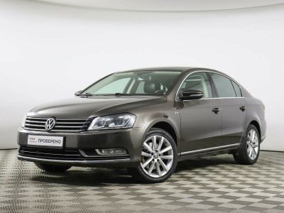 Volkswagen Passat, 1.8 л, РКПП, 2011 фото 3