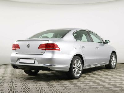 Volkswagen Passat, 1.8 л, РКПП, 2012 фото 6