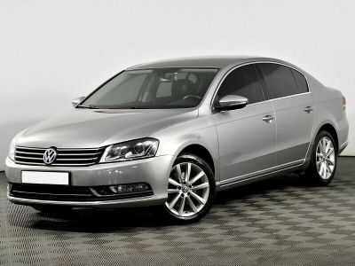 Volkswagen Passat, 1.8 л, РКПП, 2013 фото 3