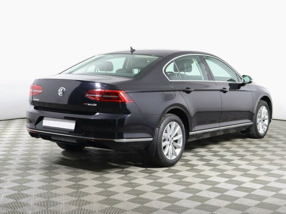 Volkswagen Passat, 1.8 л, Робот, 2018 фото 6