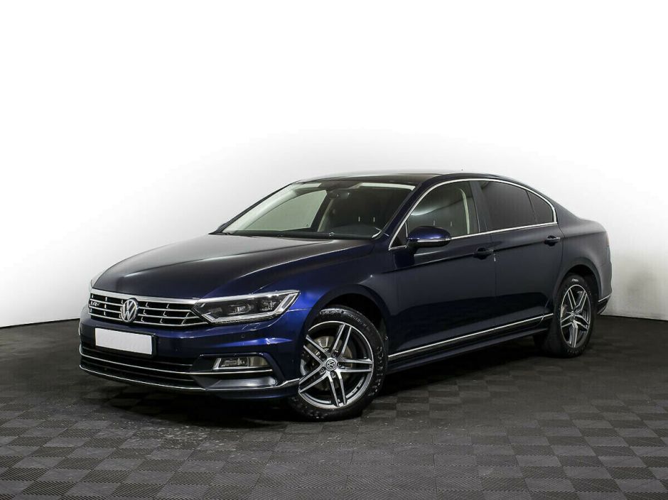Volkswagen Passat, 1.8 л, Робот, 2018 фото 3