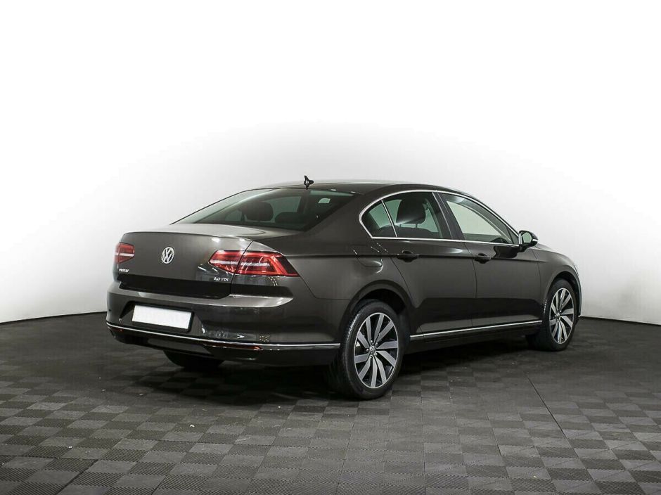 Volkswagen Passat, 2.0 л, Робот, 2017 фото 6