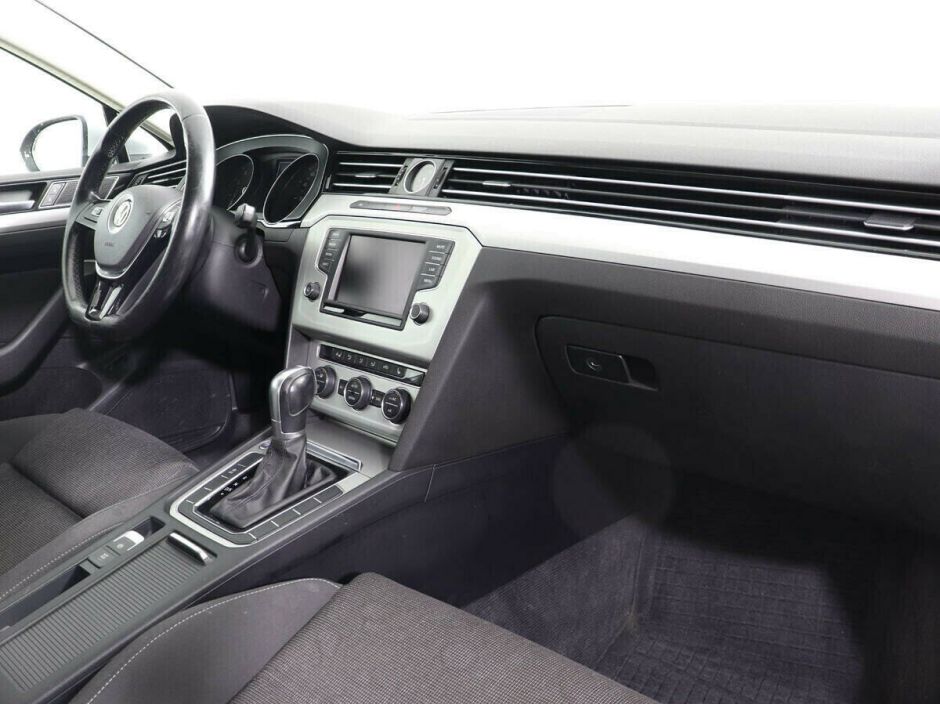 Volkswagen Passat, 1.4 л, Робот, 2016 фото 10