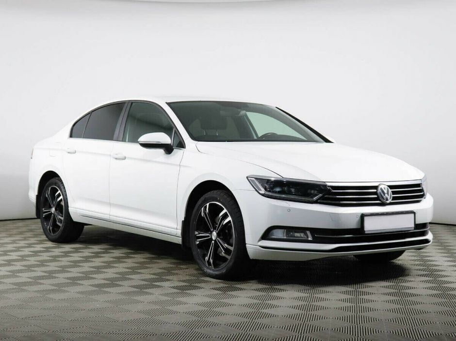 Volkswagen Passat, 1.4 л, Робот, 2017 фото 4