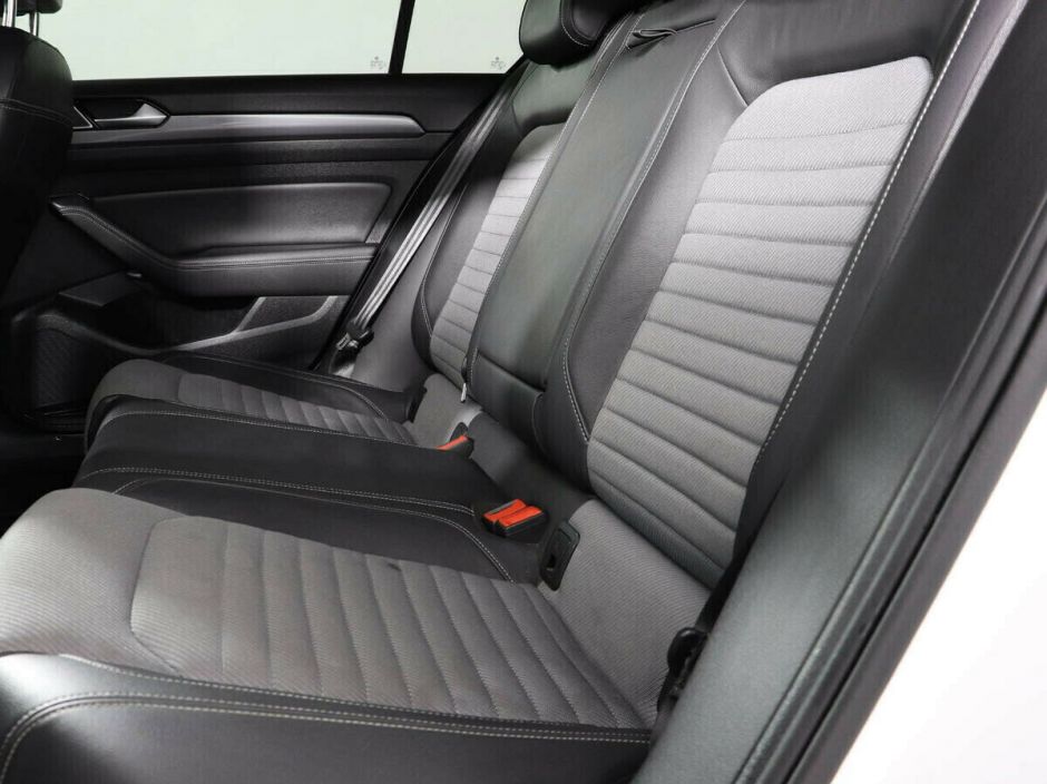 Volkswagen Passat, 1.4 л, Робот, 2017 фото 8