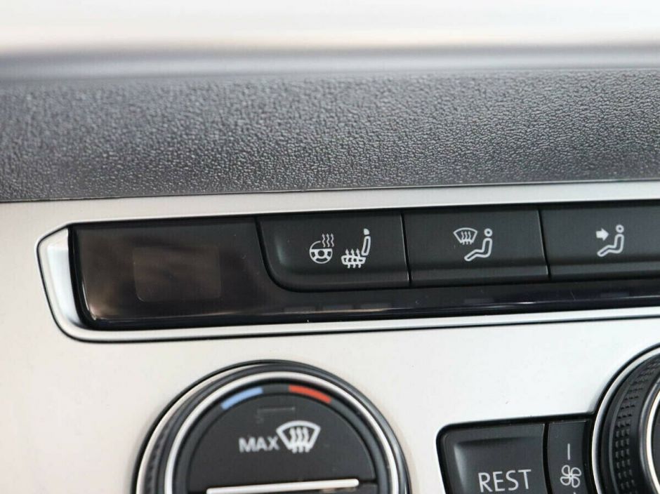 Volkswagen Passat, 1.4 л, Робот, 2017 фото 2