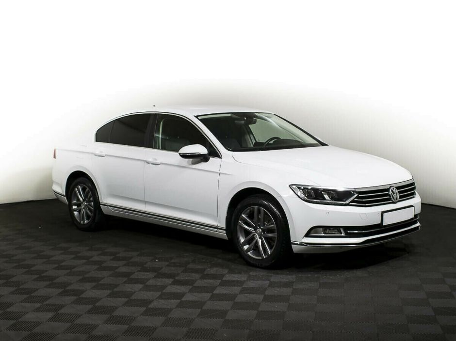 Volkswagen Passat, 1.5 л, Робот, 2018 фото 4