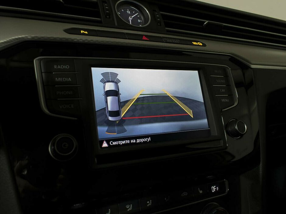 Volkswagen Passat, 1.5 л, Робот, 2018 фото 2