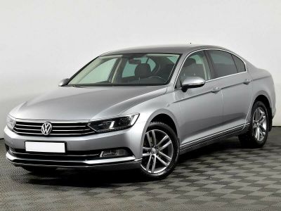 Volkswagen Passat, 1.5 л, РКПП, 2018 фото 3