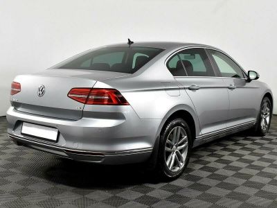 Volkswagen Passat, 1.5 л, РКПП, 2018 фото 5