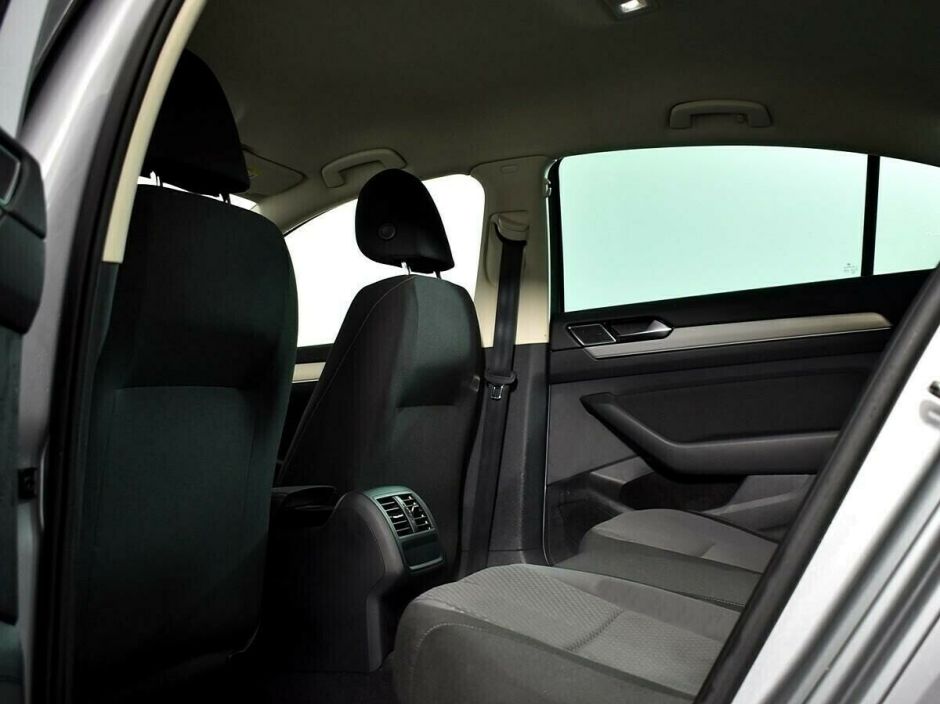 Volkswagen Passat, 1.5 л, Робот, 2018 фото 1