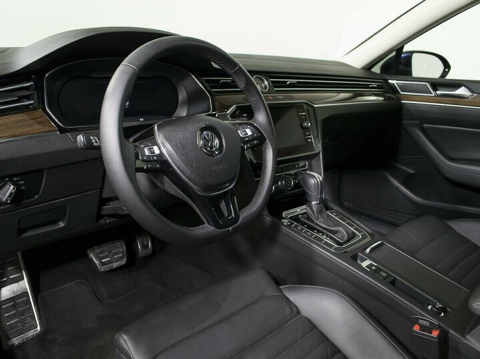 Volkswagen Passat, 1.4 л, Робот, 2017 фото 10