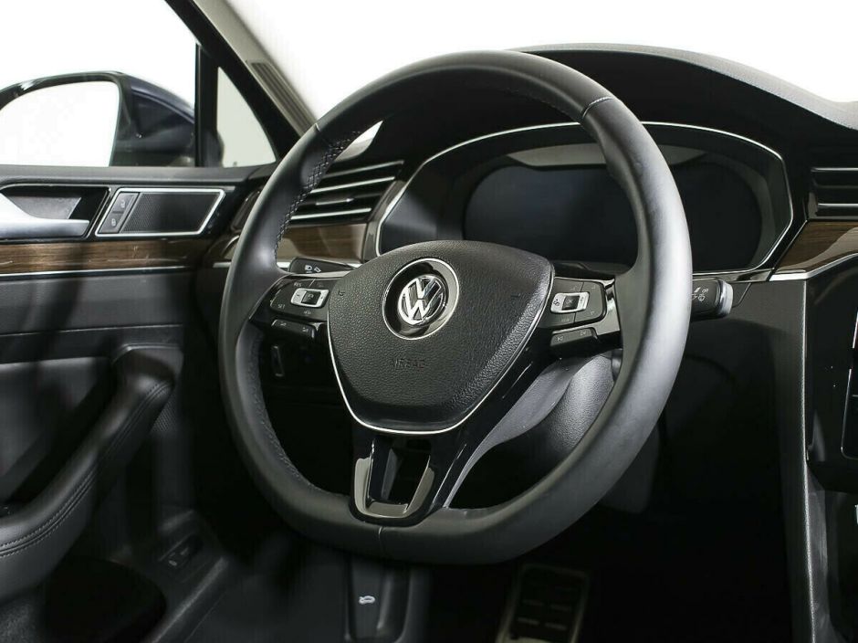 Volkswagen Passat, 1.4 л, Робот, 2017 фото 11