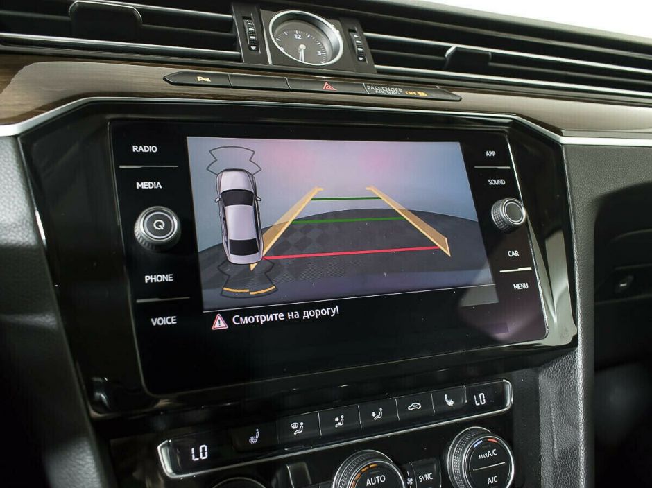 Volkswagen Passat, 1.4 л, Робот, 2017 фото 2