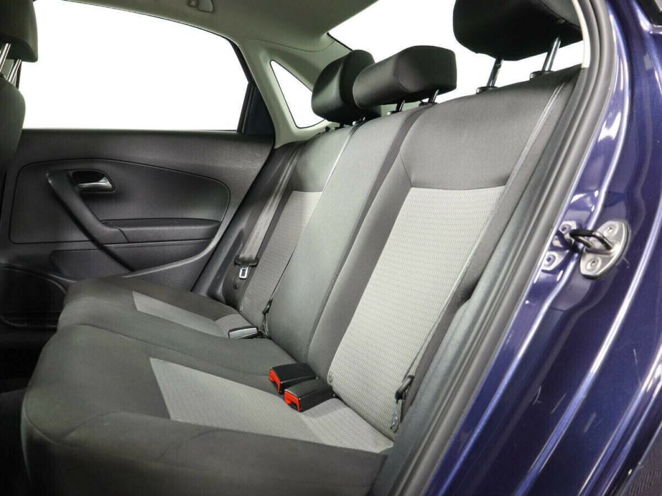 Volkswagen Polo, 1.6 л, АТ, 2011 фото 2