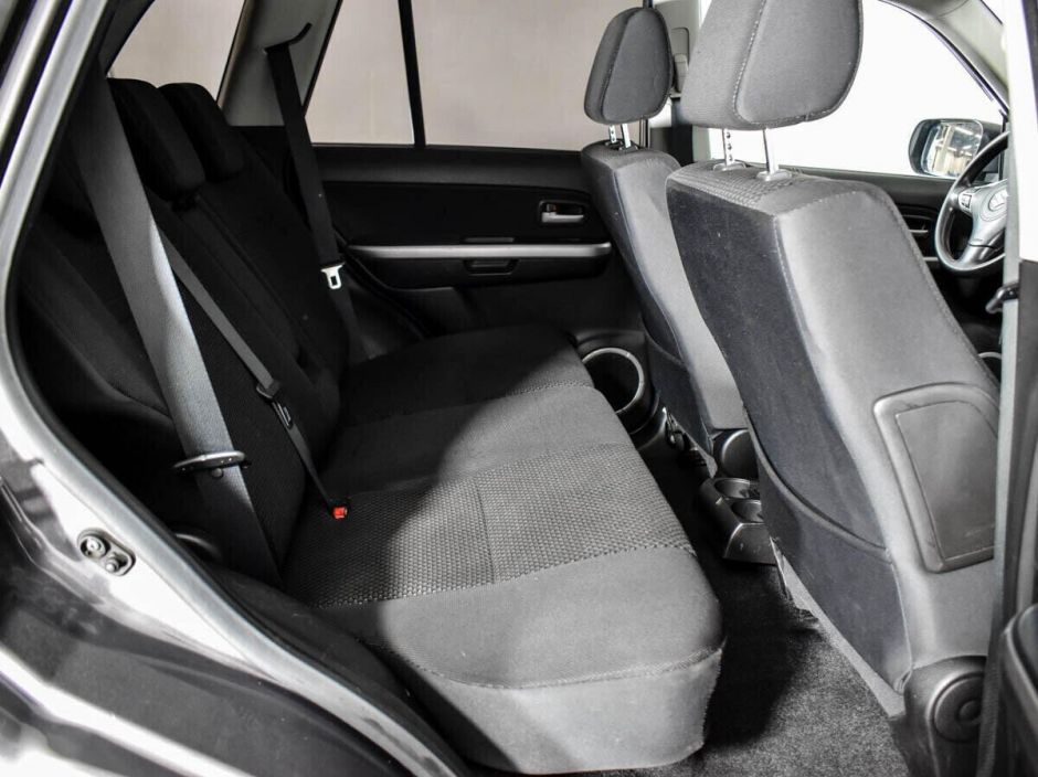 Suzuki Grand Vitara, 2.0 л, МТ, 2010 фото 1