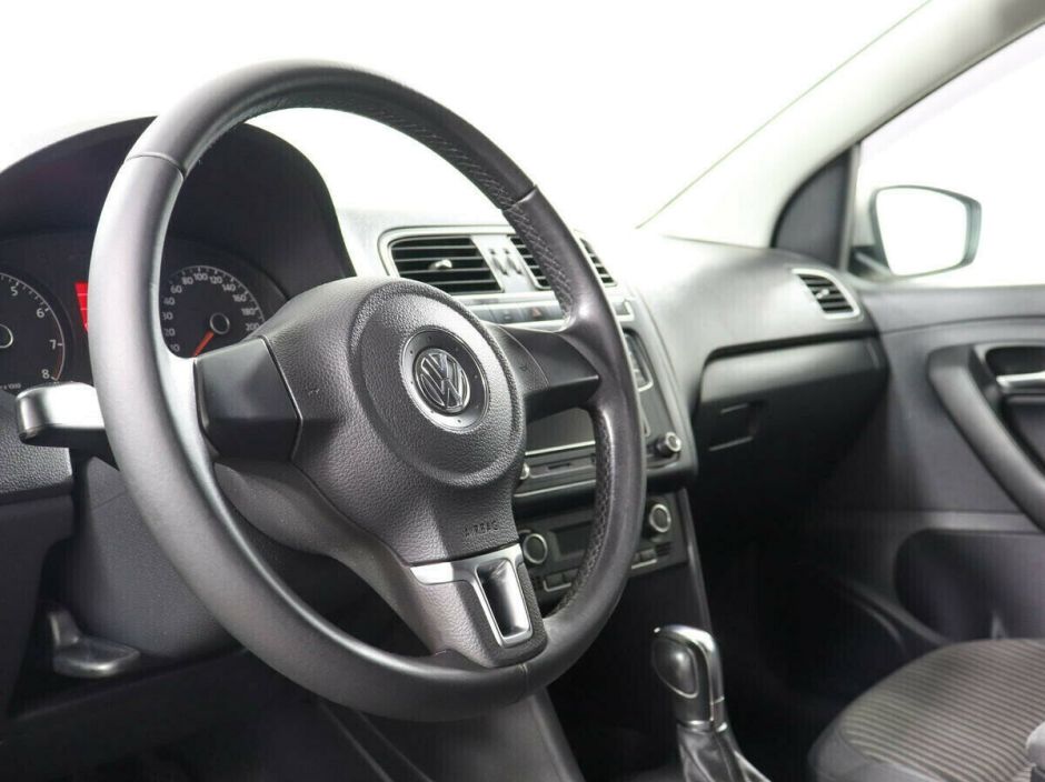 Volkswagen Polo, 1.6 л, АТ, 2012 фото 2
