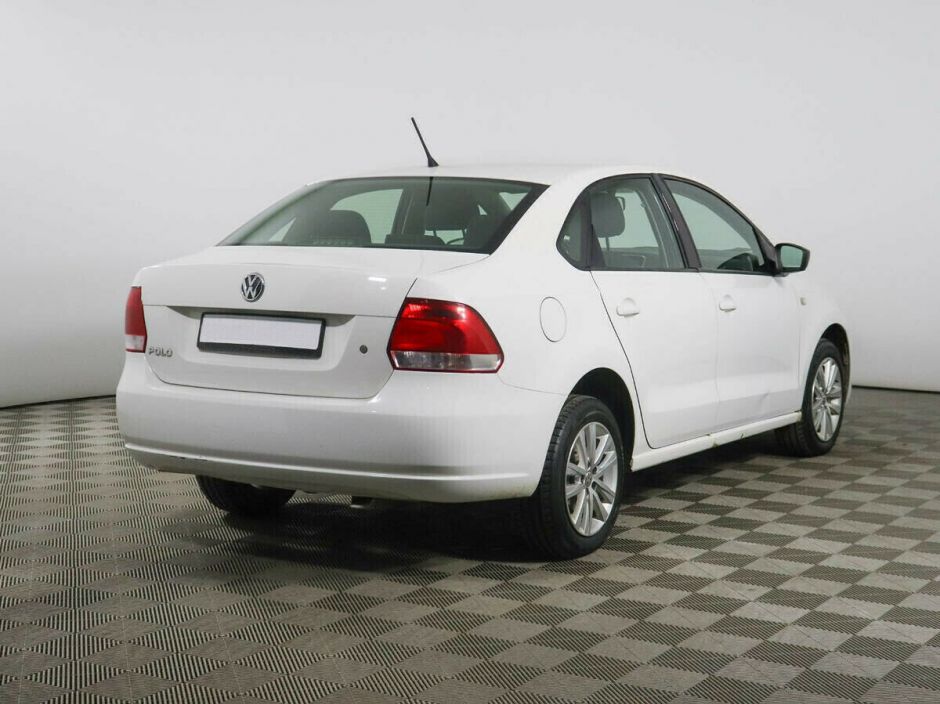 Volkswagen Polo, 1.6 л, АТ, 2011 фото 6
