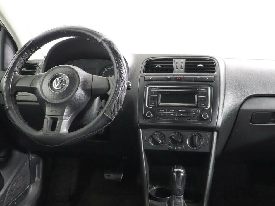 Volkswagen Polo, 1.6 л, АТ, 2012 фото 2