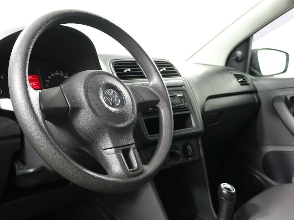 Volkswagen Polo, 1.6 л, МТ, 2011 фото 1