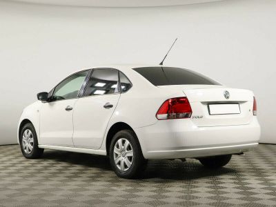 Volkswagen Polo, 1.6 л, МКПП, 2012 фото 5